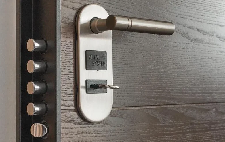 Kecanggihan Penguncian Pintu Zaman Modernisasi