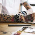 Seni Permanen Tatto Di Bagian Tubuh Dan Bentuk