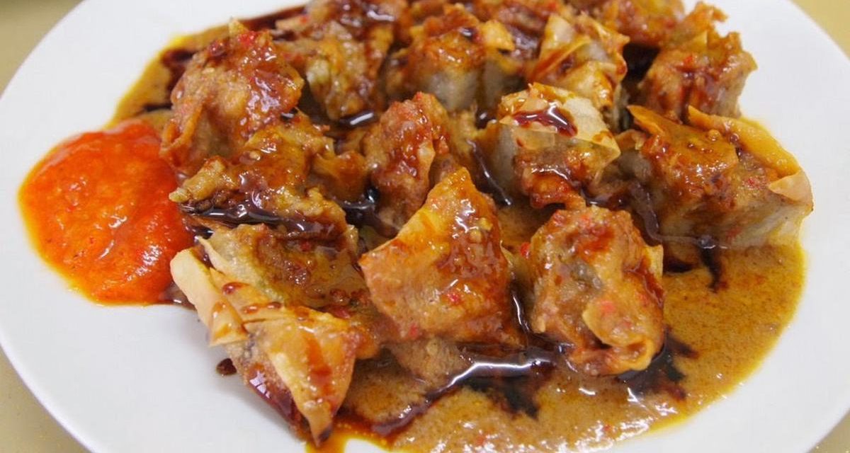 Jajanan Dari Indonesia Batagor Bakso Tahu Goreng