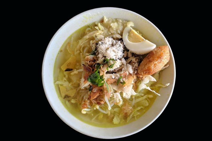 Hidangan Indonesia Soto Dengan Campuran Rempah
