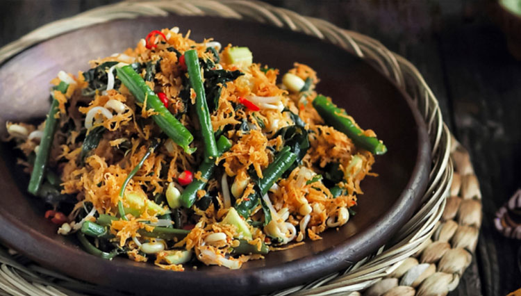 Makanan Sayuran Urap Hidangan Tradisional Indonesia