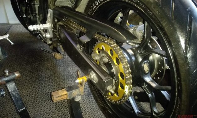 Komponen Rantai Pada Sebuah Kendaraan Untuk Berjalan