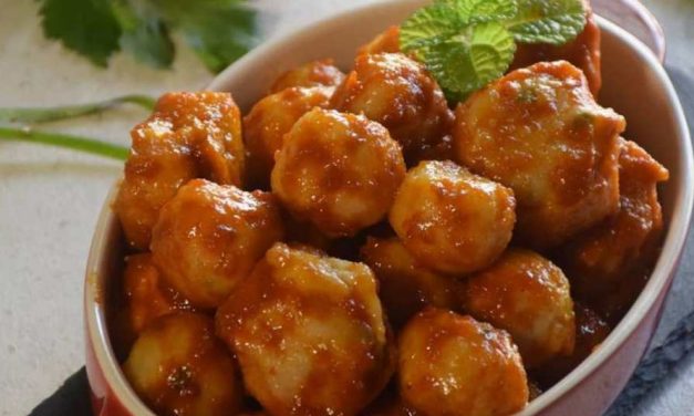 Jajanan Pasaran Cilok Yang Kenyal Khas Bandung
