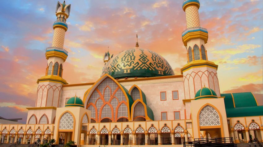 Beribadah Umat Muslim Di Sebuah Tempat Masjid