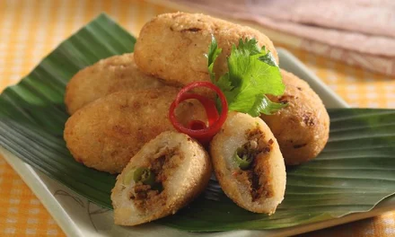 Makanan Tradisional Combro Khas Jawa Barat