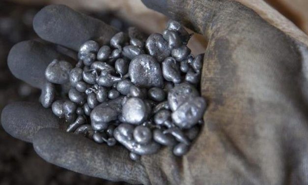 Benda Berwarna Putih Sebuah Logam Berharga Nikel