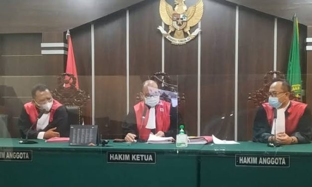 Penegak Keadilan Seorang Hakim Dalam Pengadilan