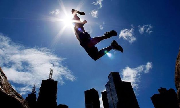 Aktivitas Fisik Parkour Dengan Melakukan Kelincahan Badan