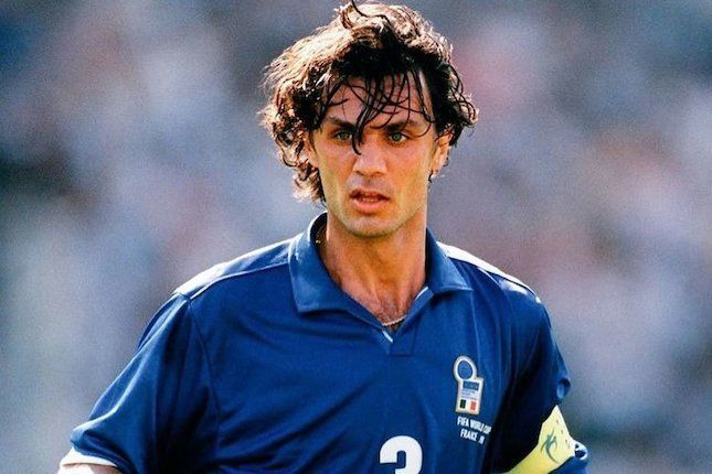 Pemain Bola Legenda Paolo Maldini Dari Italia