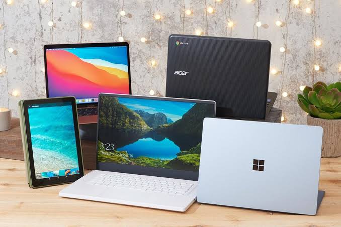 Sebuah Perangkat Pribadi Laptop Portabel Canggih