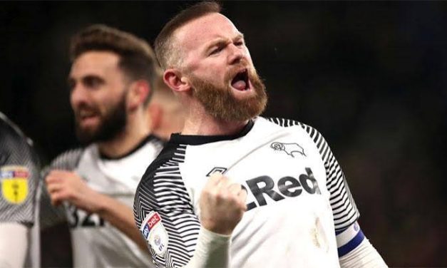 Pesepakbola Legenda Rooney Yang Bermain Dan Fisik Kuatnya