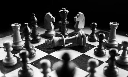 Olahraga Strategi Catur Di Atas Meja