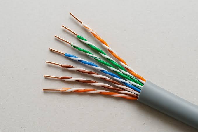 Suatu Teknologi Kabel Lan Pada Penggunaan Internet